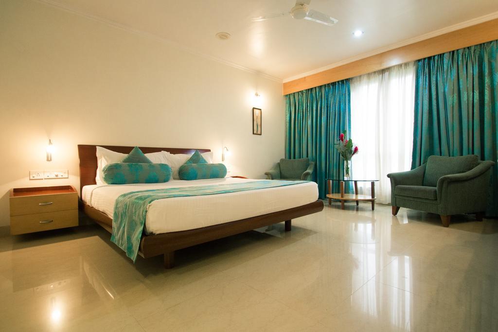 Chances Resort And Casino An Indy Resort Panaji Bagian luar foto