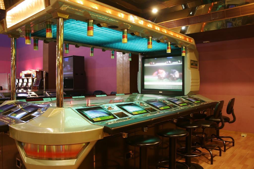 Chances Resort And Casino An Indy Resort Panaji Bagian luar foto