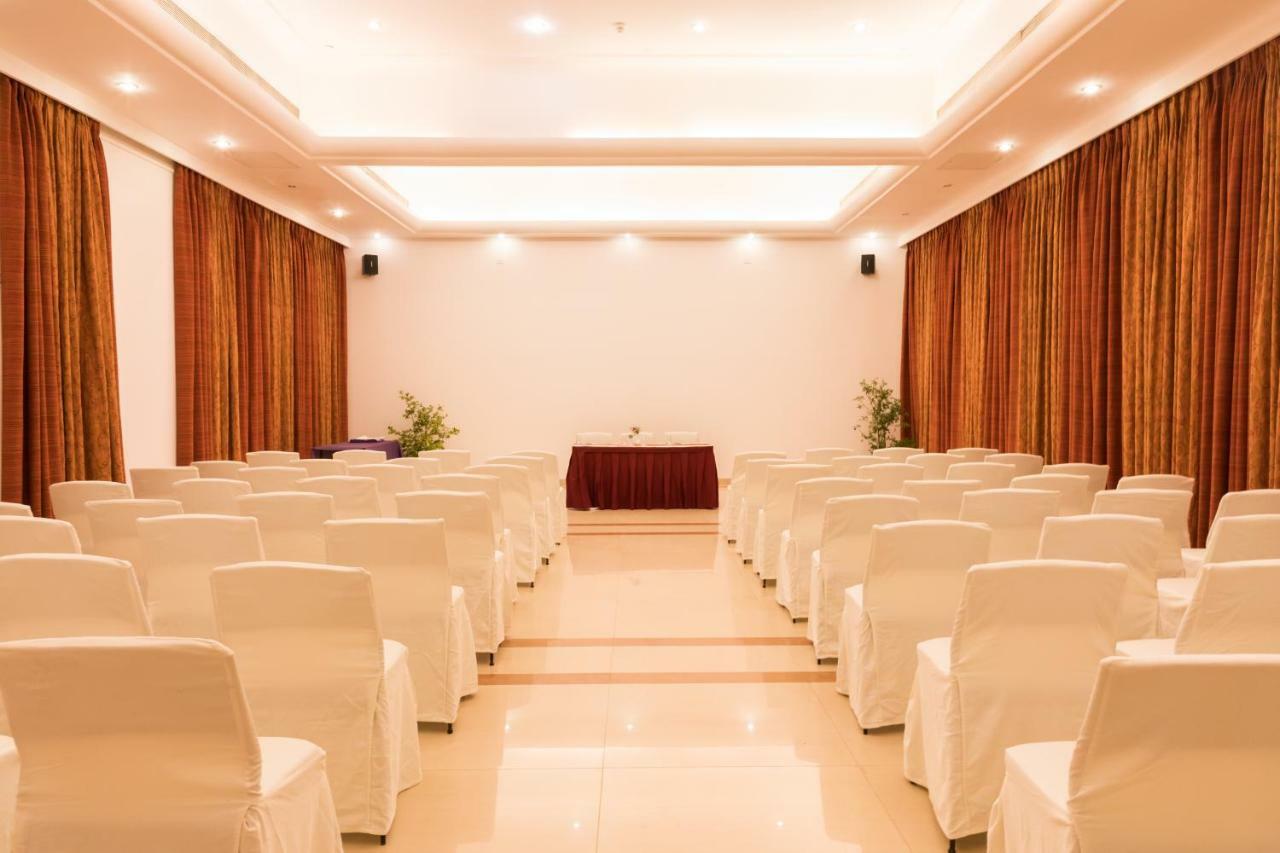 Chances Resort And Casino An Indy Resort Panaji Bagian luar foto