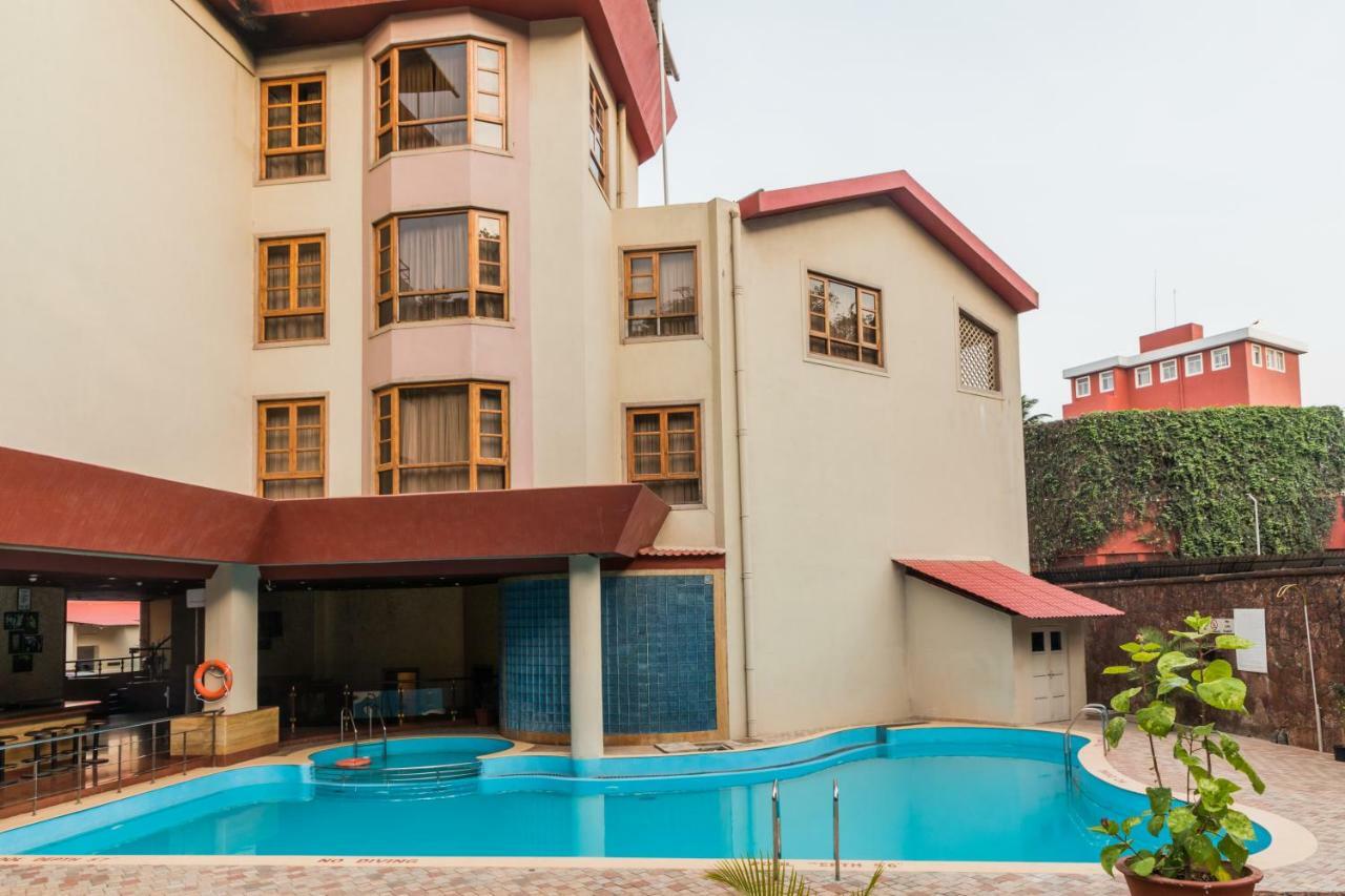 Chances Resort And Casino An Indy Resort Panaji Bagian luar foto
